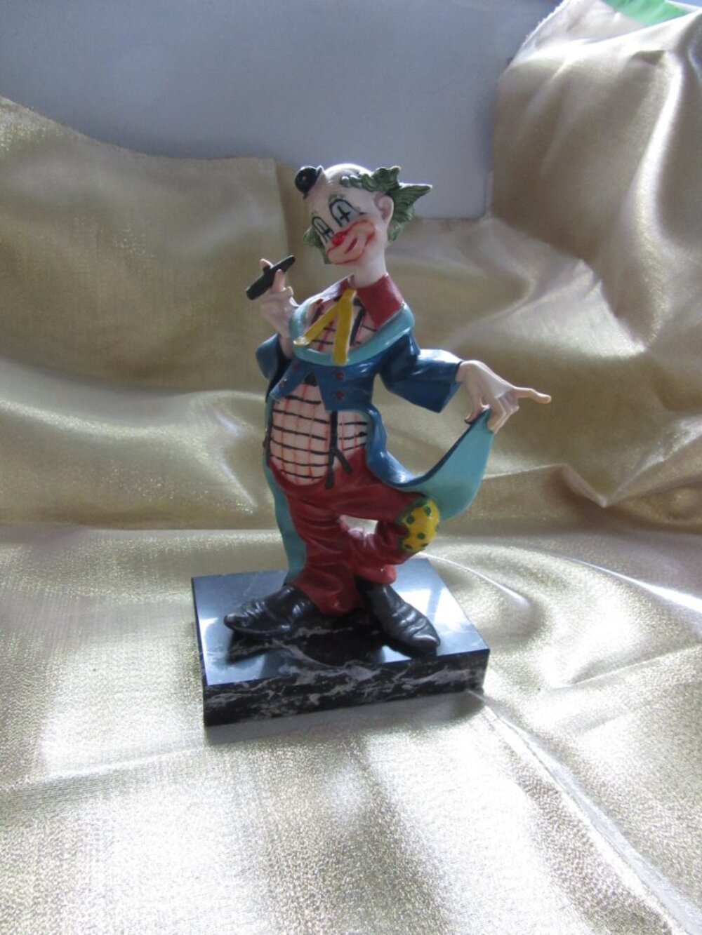 VINTAGE FONTANINI DEPOSE ITALY 941 CLOWN FIGURINE ON GENUINE CARRARA MARBLE BASE